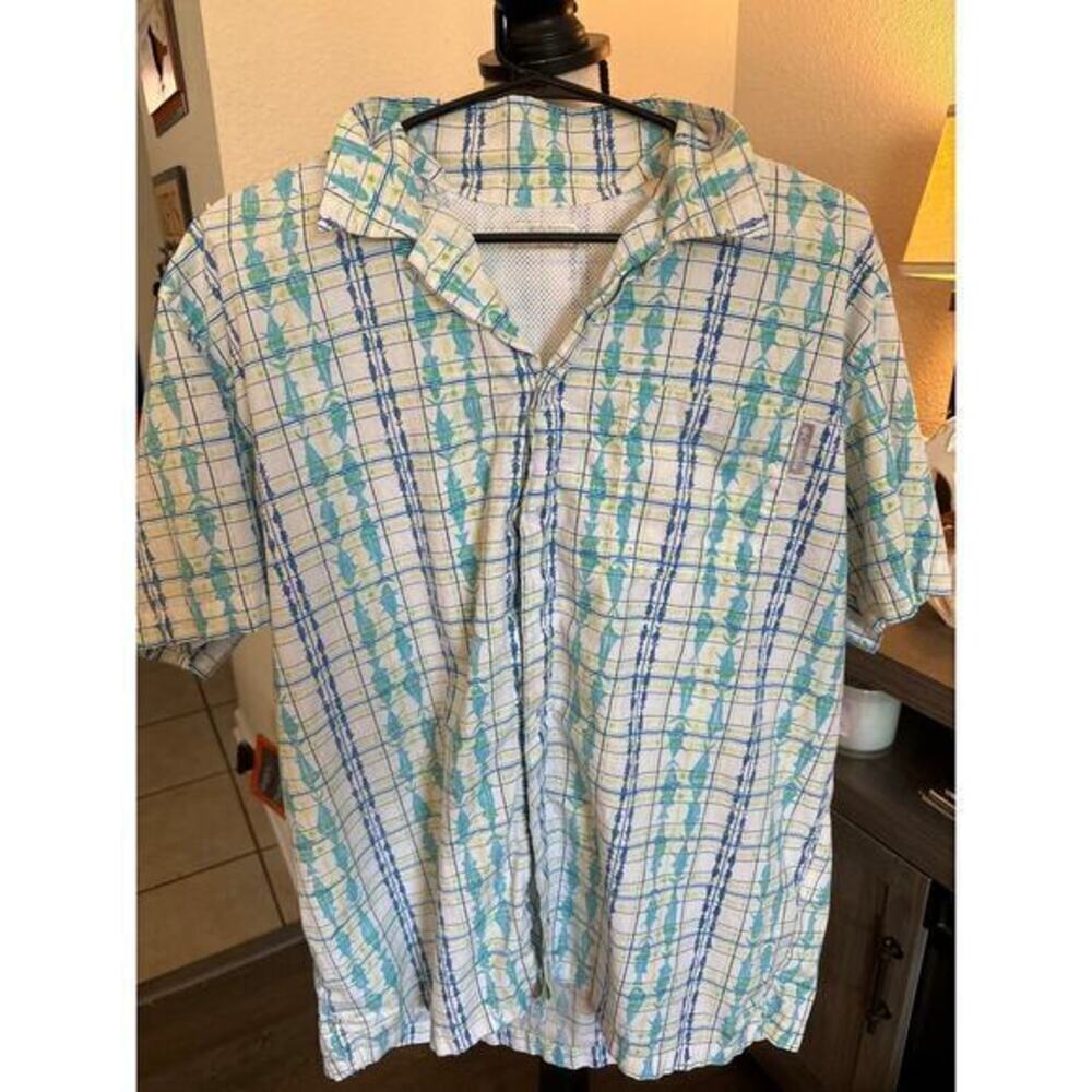 Columbia men’s swordfish button up size M